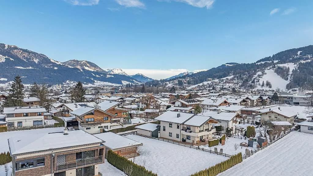 8-Zimmer-Immobilie kaufen in Kitzbühel – 475 m², € 2.090.000 – Bild 11 von 14