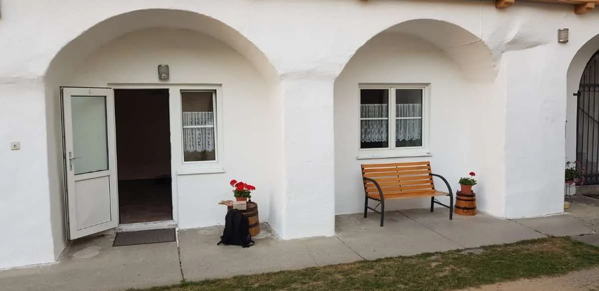 Gewerbeimmobilie mieten in Sankt Pölten Land – 25 m², € 295