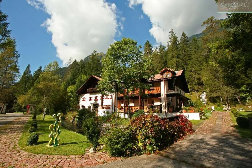 17-Zimmer-Wohnung kaufen in Reutte – 1 000 m², € 5.900.000 – Bild 13 von 24