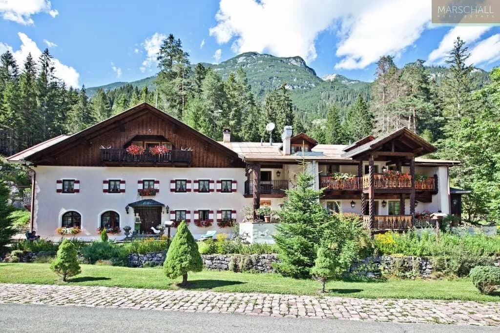 17-Zimmer-Wohnung kaufen in Reutte – 1 000 m², € 5.900.000 – Bild 22 von 24