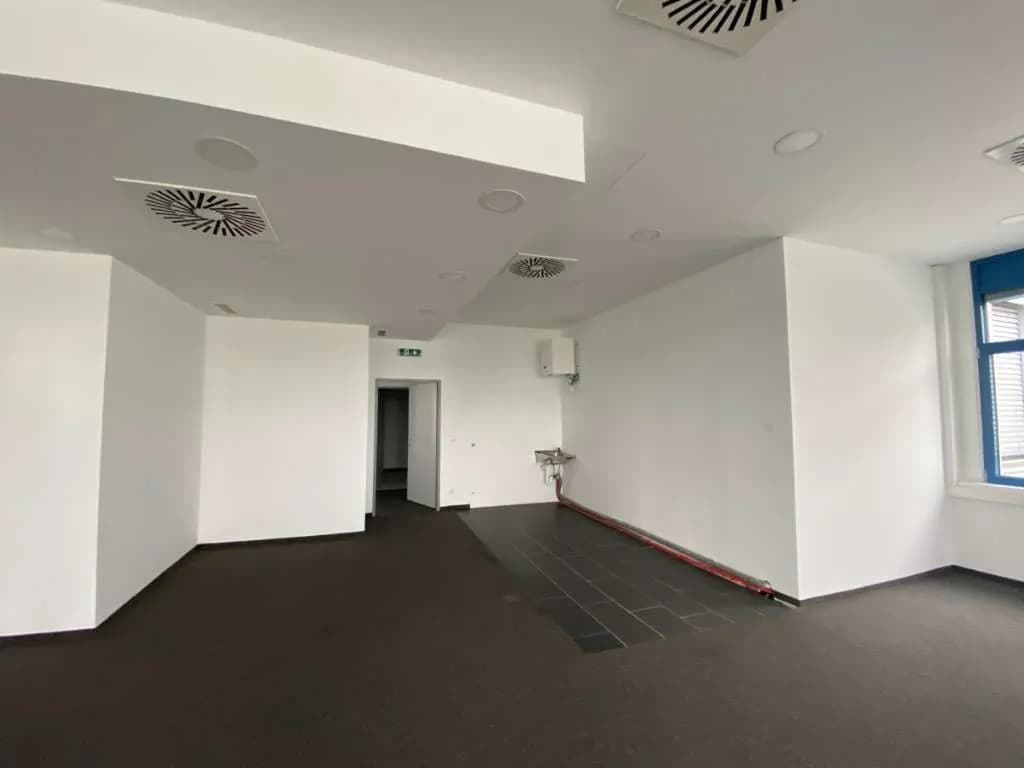 Gewerbeimmobilie mieten in Wien – 490 m², € 4.900 – Bild 8 von 14