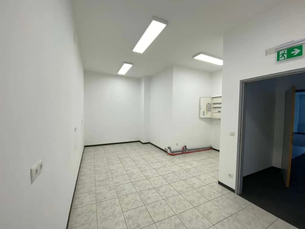 Gewerbeimmobilie mieten in Wien – 490 m², € 4.900 – Bild 12 von 14