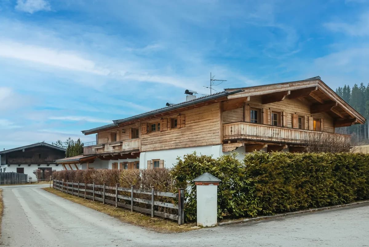 8-Zimmer-Wohnung kaufen in Kitzbühel – 169,8 m², € 2.590.000 – Bild 1 von 11