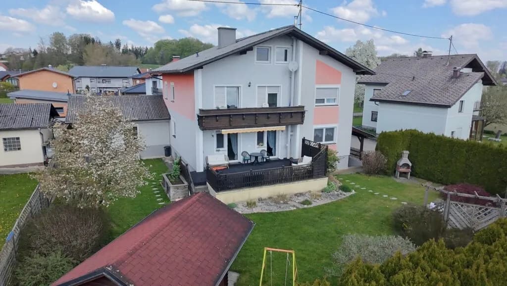 8-Zimmer-Gewerbeimmobilie kaufen in Vöcklabruck – 198,2 m², € 495.000