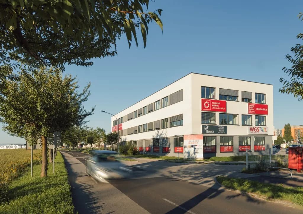 12-Zimmer-Gewerbeimmobilie mieten in Linz Land – 470 m², € 6.486