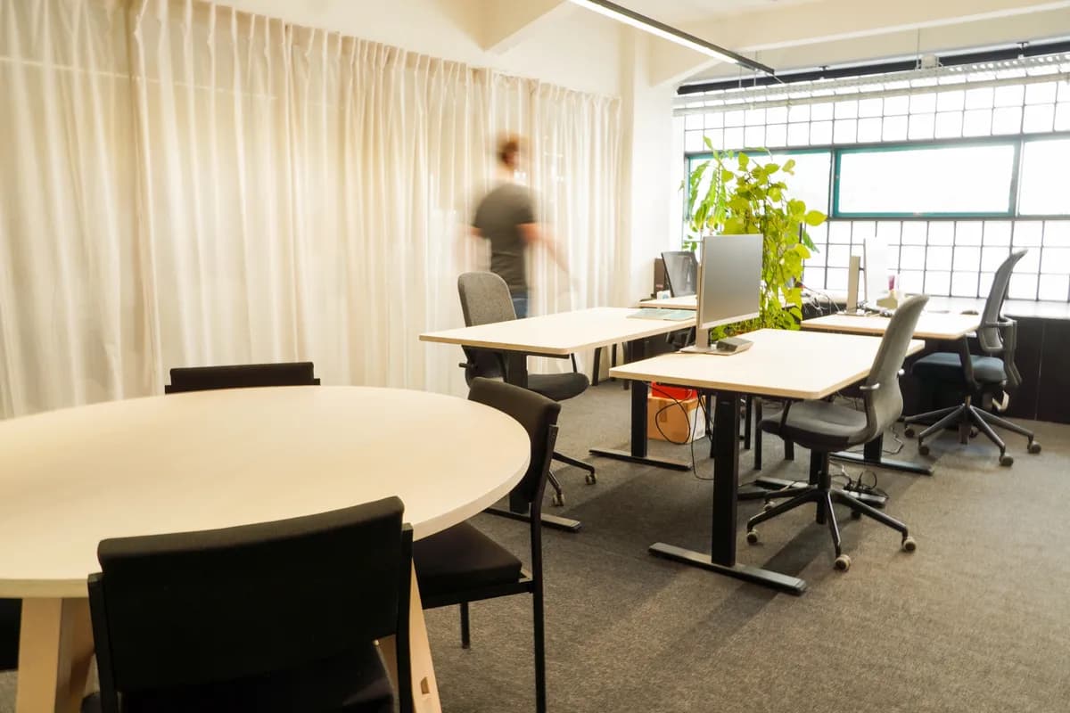 6-Zimmer-Gewerbeimmobilie mieten in Linz – 214 m², € 3.825 – Bild 3 von 6