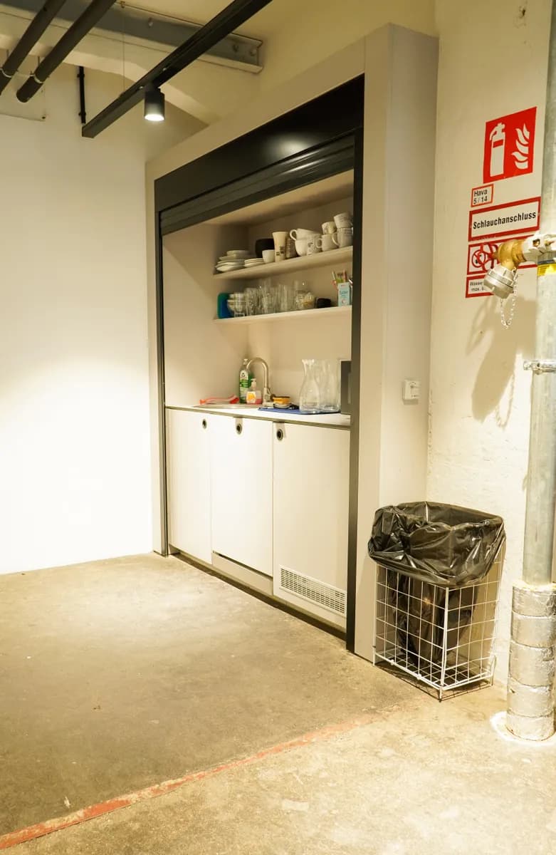 6-Zimmer-Gewerbeimmobilie mieten in Linz – 214 m², € 3.825 – Bild 6 von 6
