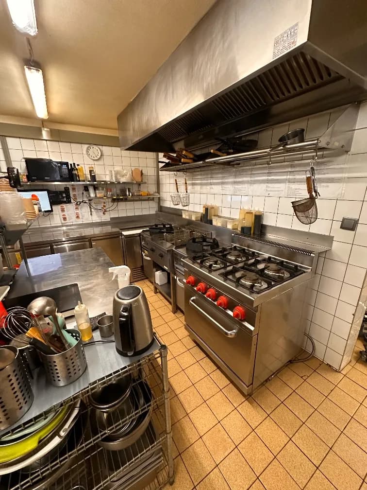 Gewerbeimmobilie mieten in Wien – 260 m², € 2.300 – Bild 6 von 9