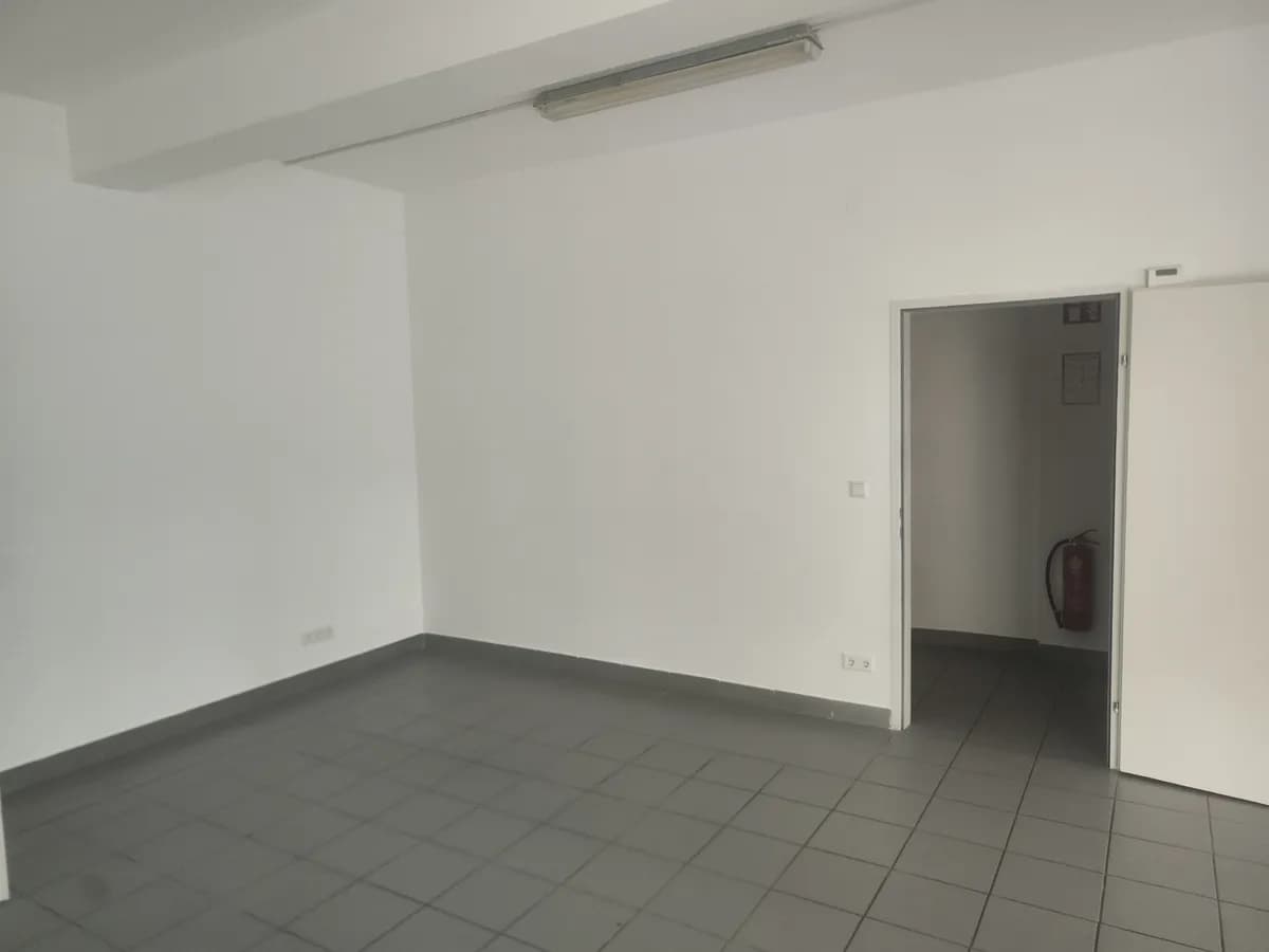 Gewerbeimmobilie mieten in Wien – 110 m², € 2.000 – Bild 8 von 15