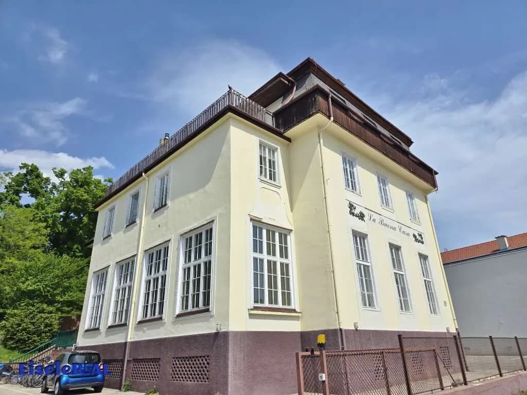 3-Zimmer-Gewerbeimmobilie mieten in Baden – 153 m², € 1.696