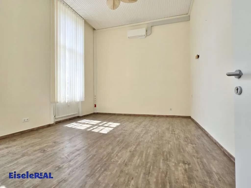 3-Zimmer-Gewerbeimmobilie mieten in Baden – 153 m², € 1.696 – Bild 9 von 15