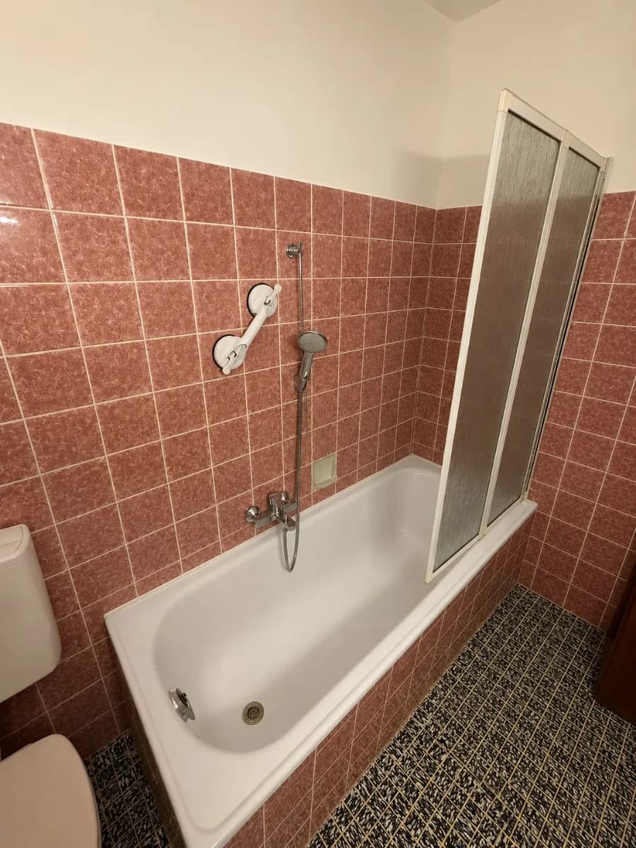 2-Zimmer-Wohnung mieten in Hallein – 38 m², € 890 – Bild 11 von 12