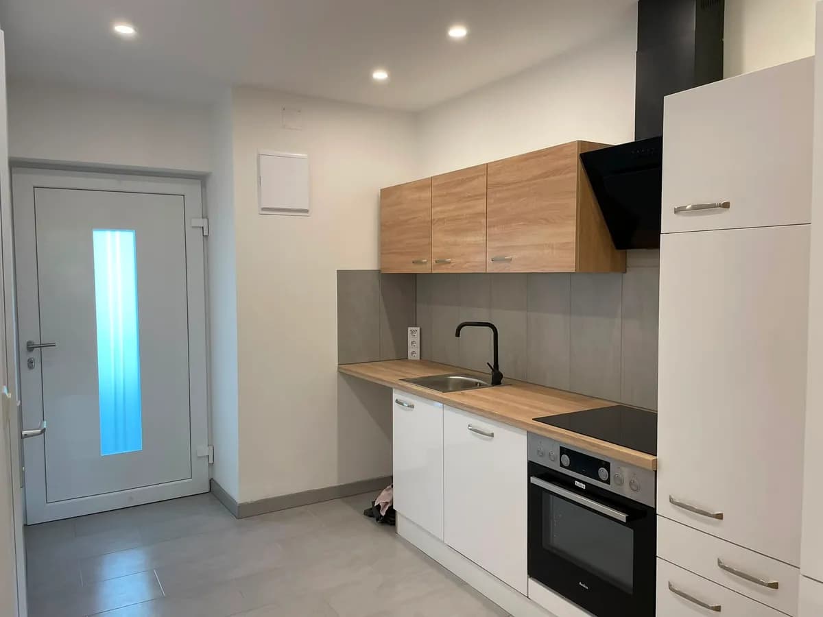 3-Zimmer-Wohnung kaufen in Baden – 60 m², € 199.000 – Bild 2 von 14