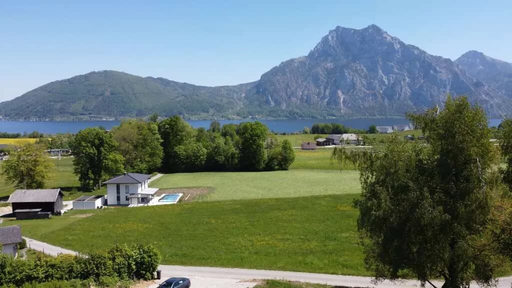 Grundstück kaufen in Gmunden – 2 062 m², € 1.800.000 – Bild 2 von 6