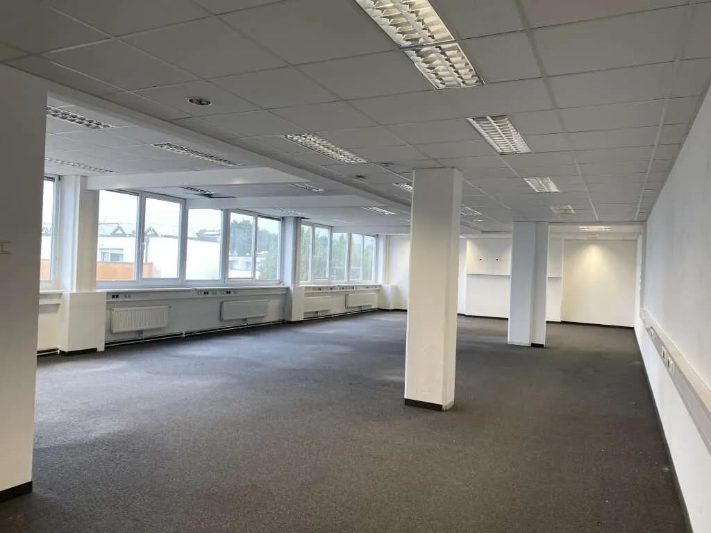 Gewerbeimmobilie mieten in Salzburg Stadt – 137 m², € 1.808 – Bild 2 von 4