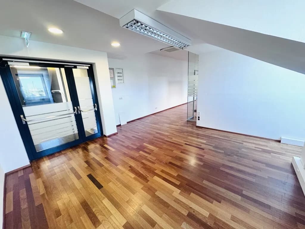 6-Zimmer-Gewerbeimmobilie mieten in Wien – 213 m², € 1.416 – Bild 3 von 17