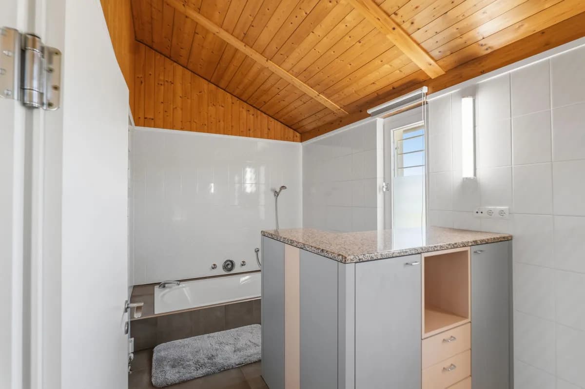 9-Zimmer-Immobilie kaufen in Bregenz – 250 m², € 1.950.000 – Bild 12 von 36