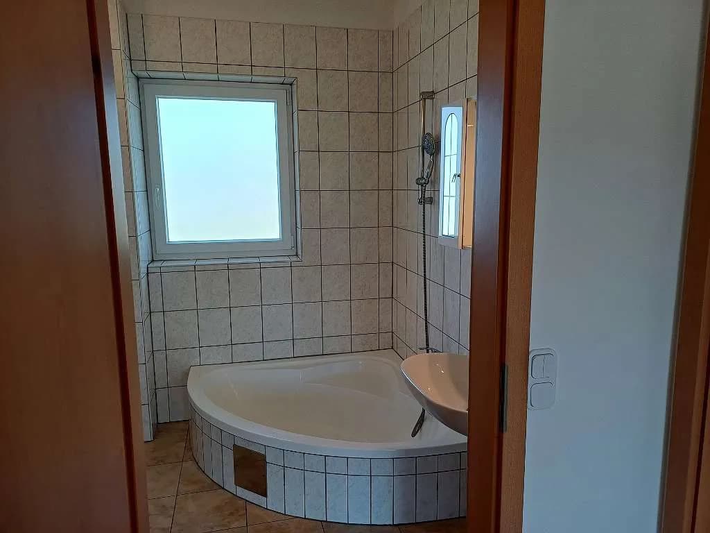 3-Zimmer-Wohnung mieten in Feldkirchen – 60 m², € 979 – Bild 5 von 7