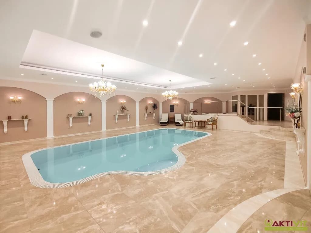 7-Zimmer-Haus kaufen in Feldkirchen – 420 m², € 1.550.000