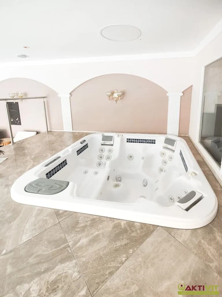 7-Zimmer-Haus kaufen in Feldkirchen – 420 m², € 1.550.000 – Bild 18 von 44