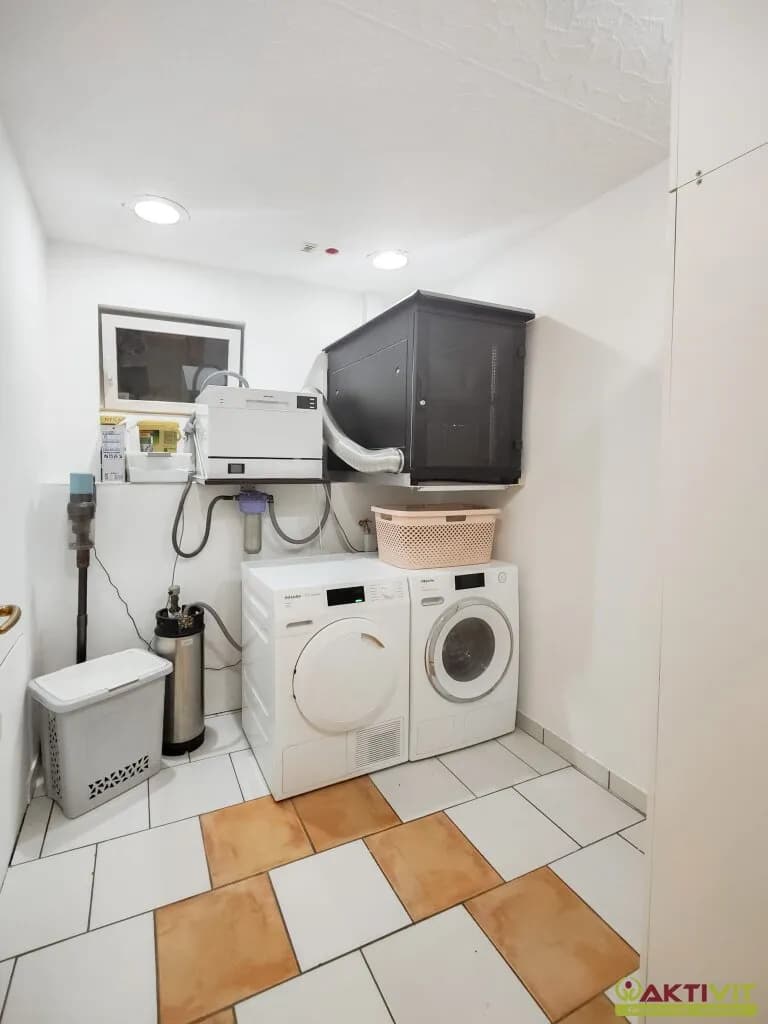 7-Zimmer-Haus kaufen in Feldkirchen – 420 m², € 1.550.000 – Bild 23 von 44