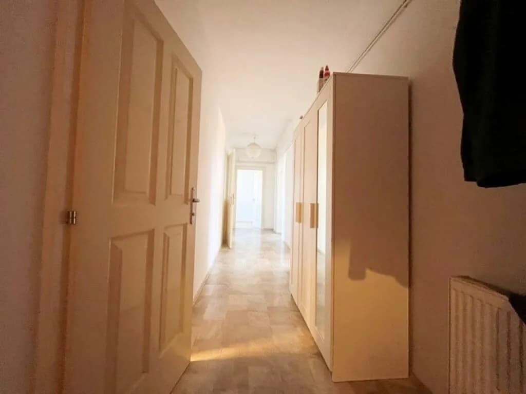 3-Zimmer-Wohnung mieten in Graz – 100 m², € 1.067 – Bild 2 von 12