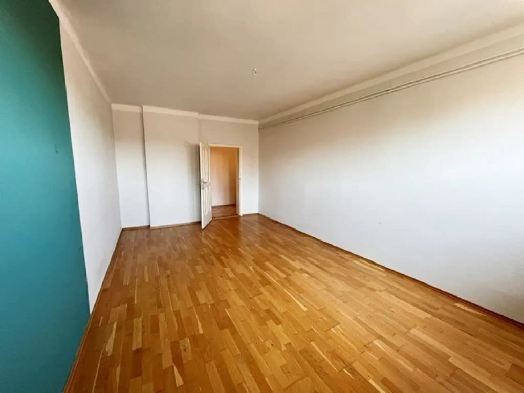 3-Zimmer-Wohnung mieten in Graz – 100 m², € 1.067 – Bild 8 von 12