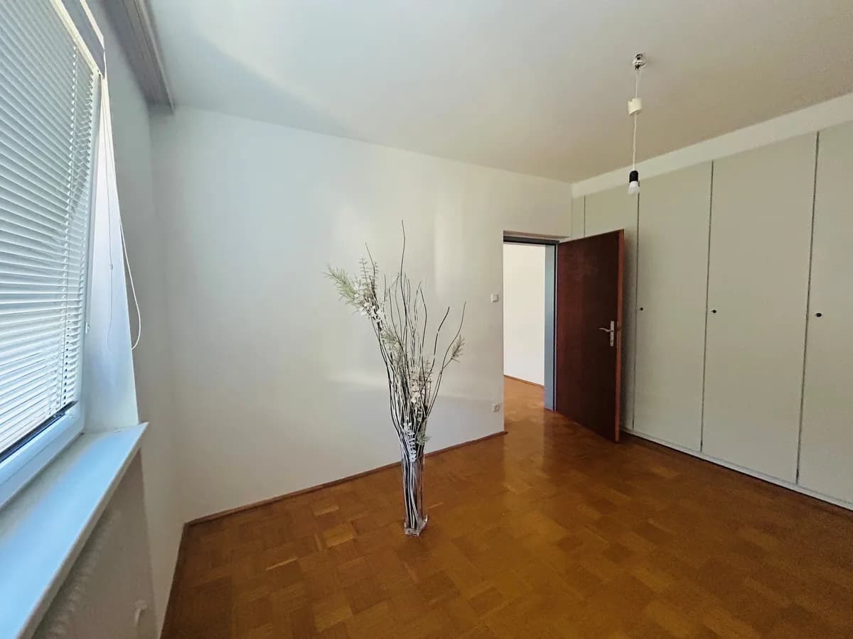 4-Zimmer-Wohnung mieten in Linz – 109 m², € 1.330 – Bild 6 von 7