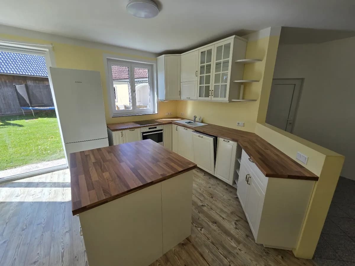 7-Zimmer-Wohnung mieten in Tulln – 105 m², € 1.450