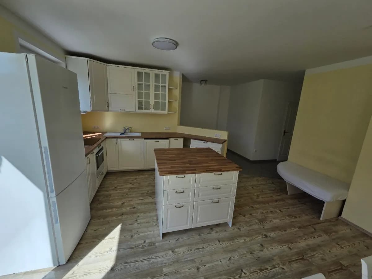 7-Zimmer-Wohnung mieten in Tulln – 105 m², € 1.450 – Bild 2 von 18
