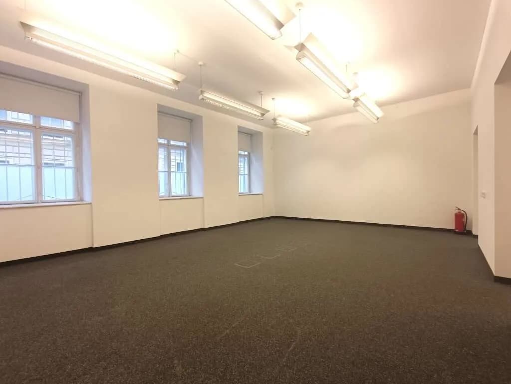 1-Zimmer-Gewerbeimmobilie mieten in Wien – 61 m², € 769