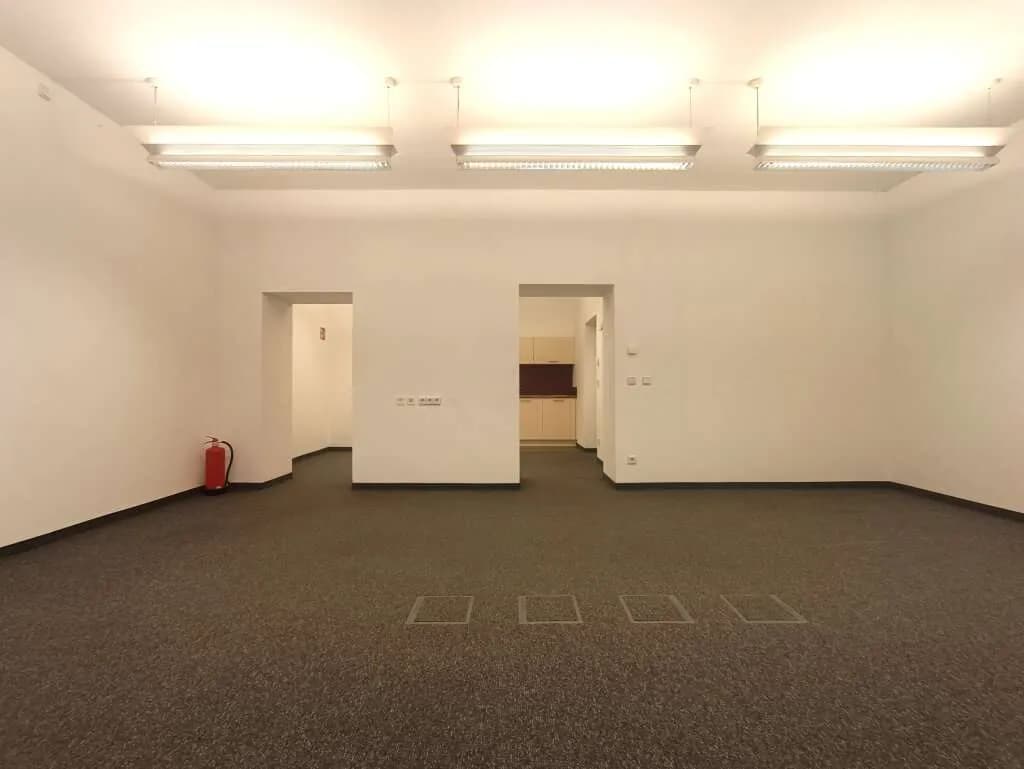 1-Zimmer-Gewerbeimmobilie mieten in Wien – 61 m², € 769 – Bild 2 von 11
