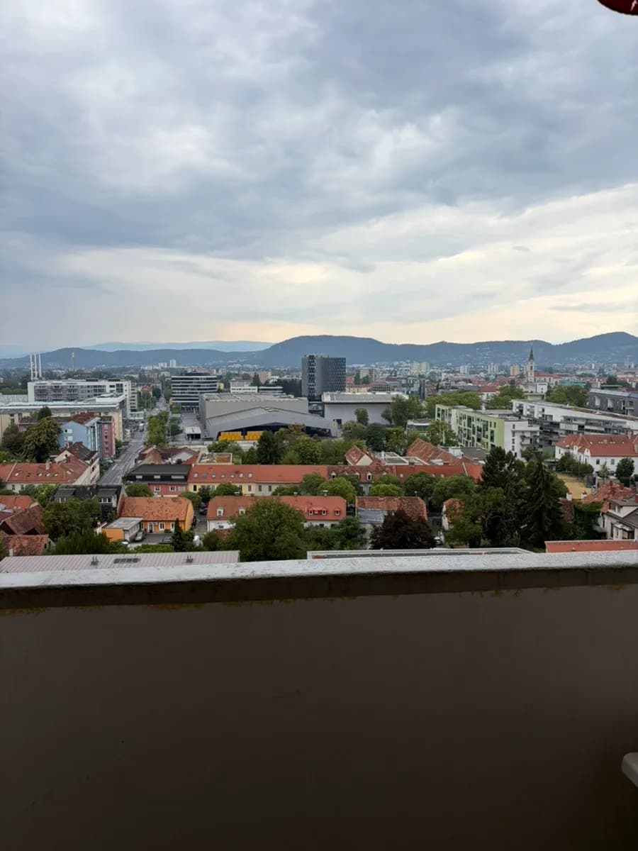 5-Zimmer-Wohnung mieten in Graz – 135 m², € 2.000