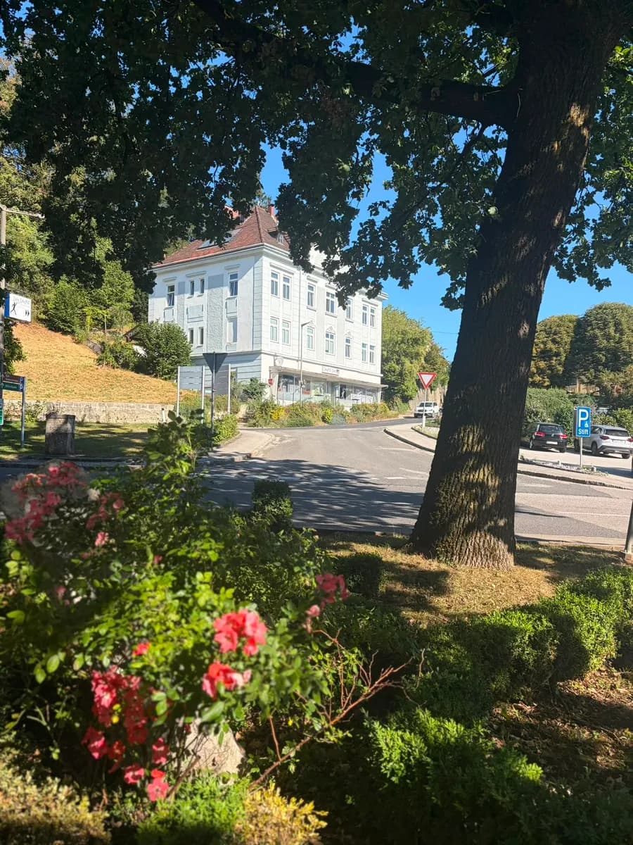 Gewerbeimmobilie mieten in Kirchdorf an der Krems – 136 m², € 1.750 – Bild 2 von 4