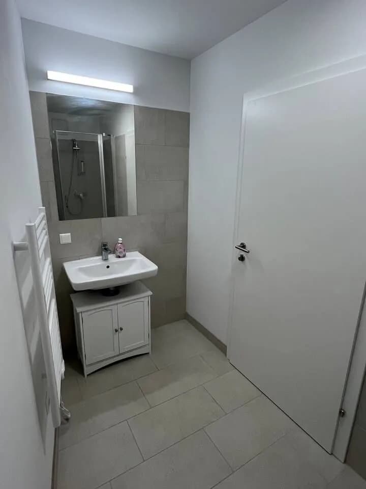 2-Zimmer-Wohnung mieten in Wien – 45 m², € 983 – Bild 2 von 7