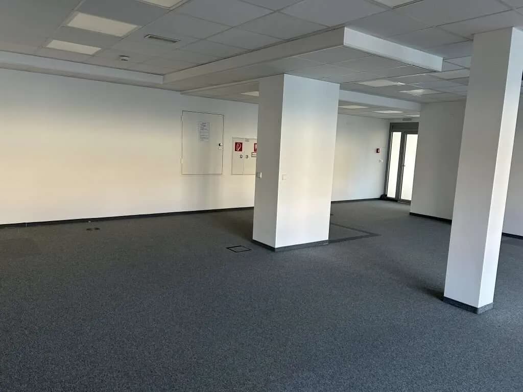 Gewerbeimmobilie mieten in Linz – 154 m², € 2.643