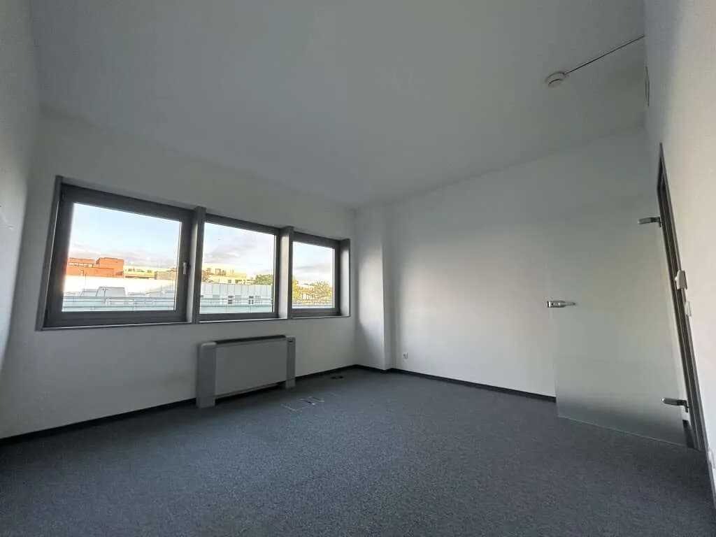 Gewerbeimmobilie mieten in Linz – 154 m², € 2.643 – Bild 6 von 20