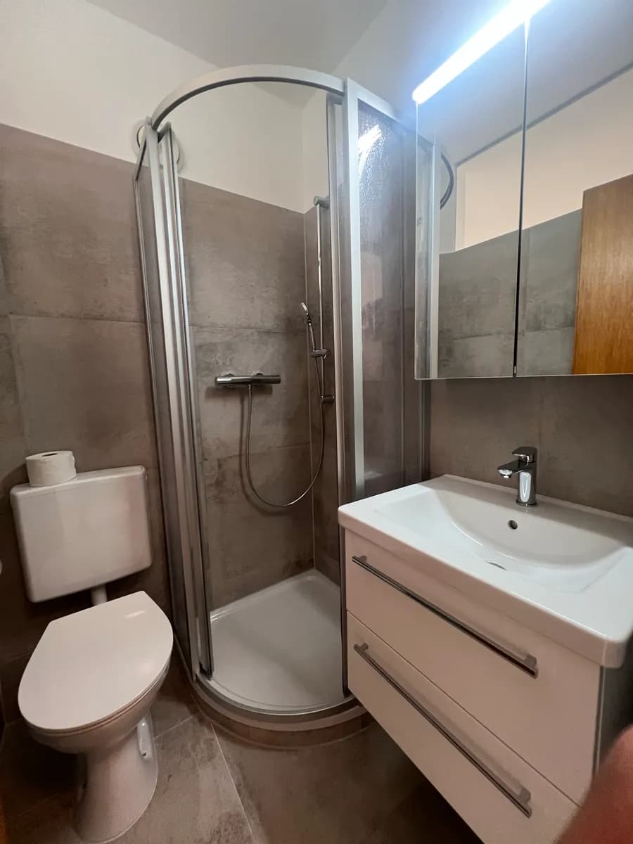 1-Zimmer-Wohnung mieten in Innsbruck – 17 m², € 720 – Bild 3 von 7