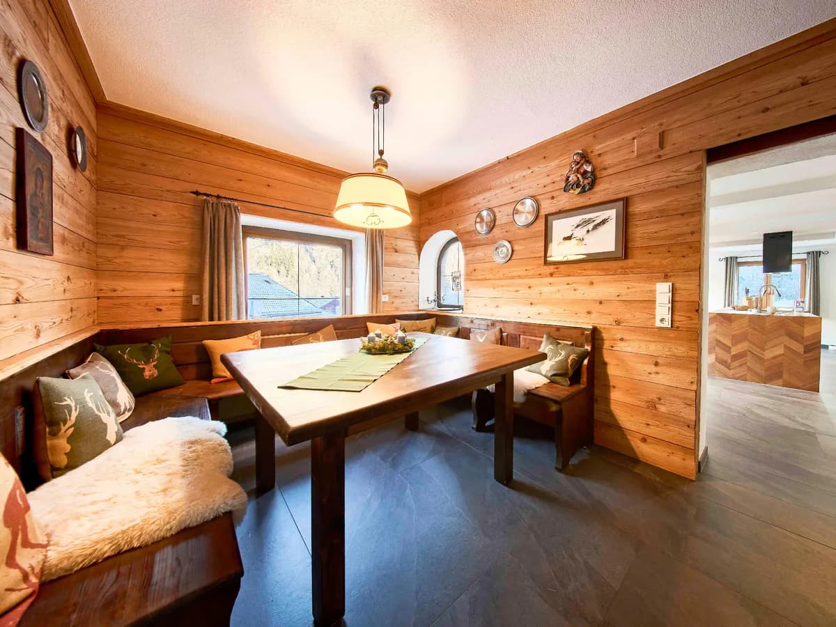 6-Zimmer-Haus kaufen in Landeck – 287 m², € 1.100.000 – Bild 4 von 10