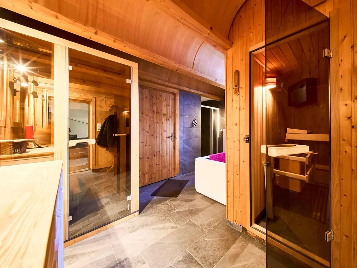 6-Zimmer-Haus kaufen in Landeck – 287 m², € 1.100.000 – Bild 8 von 10