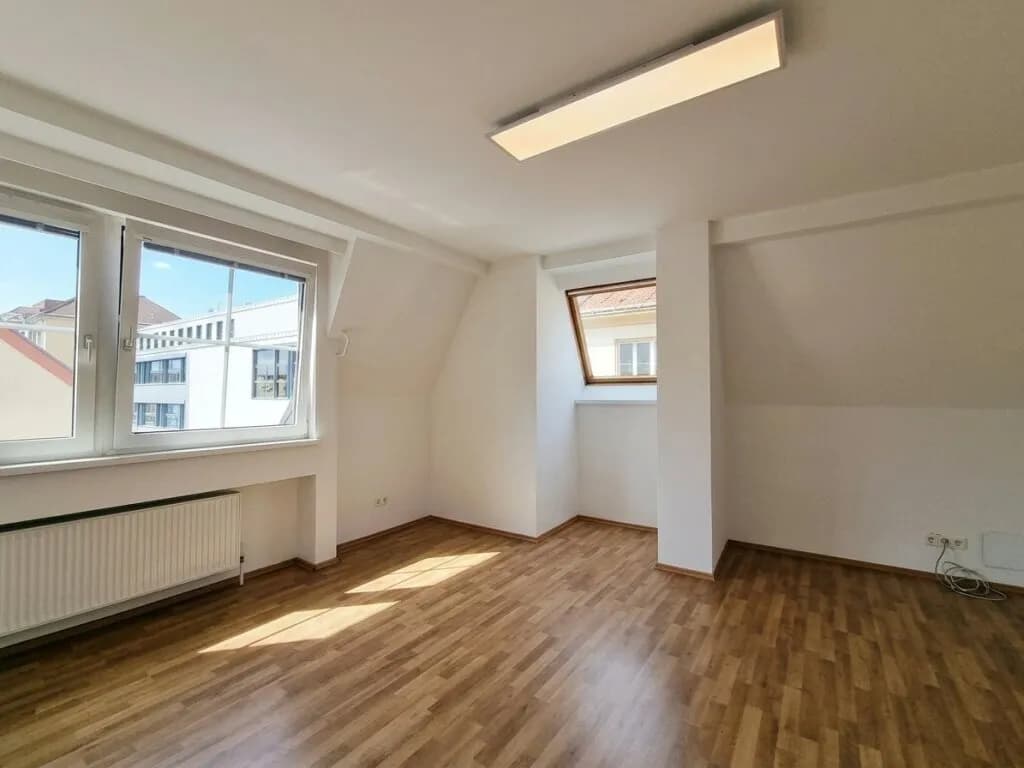 4-Zimmer-Gewerbeimmobilie mieten in Sankt Pölten – 109 m², € 1.166 – Bild 2 von 12