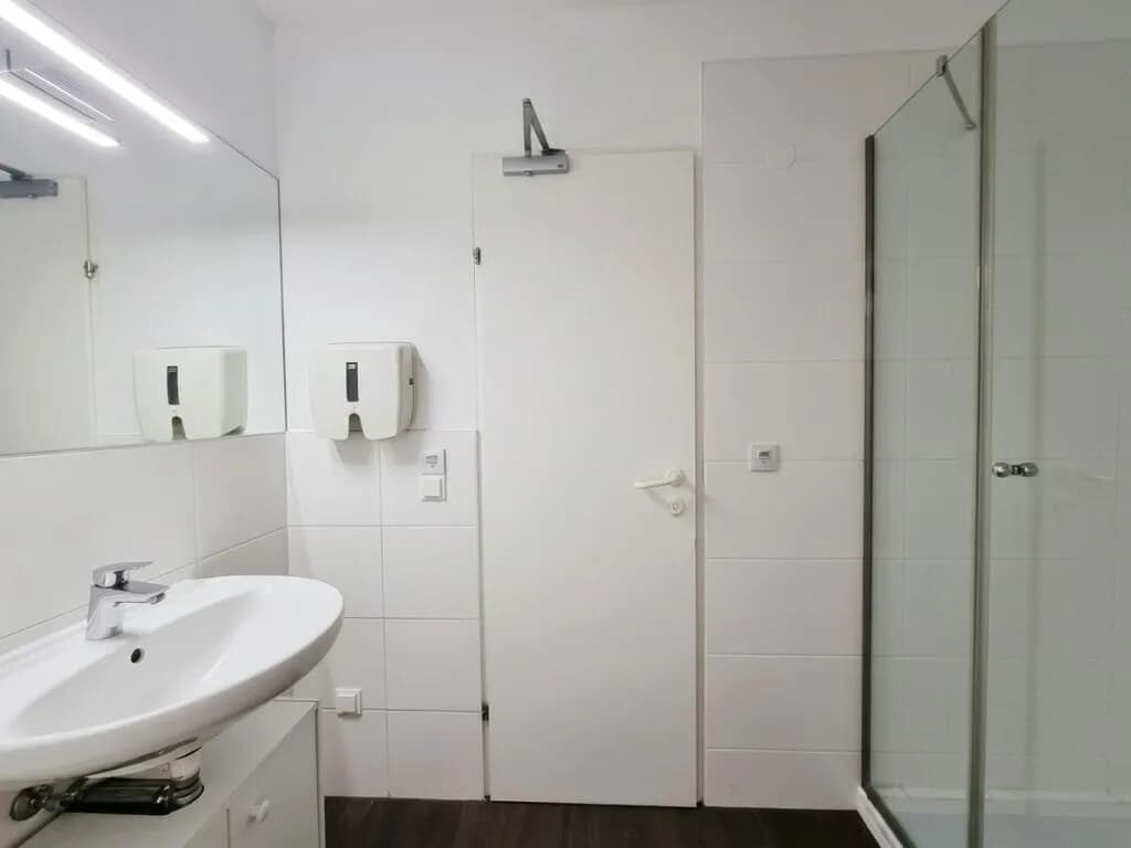 4-Zimmer-Gewerbeimmobilie mieten in Sankt Pölten – 109 m², € 1.166 – Bild 11 von 12