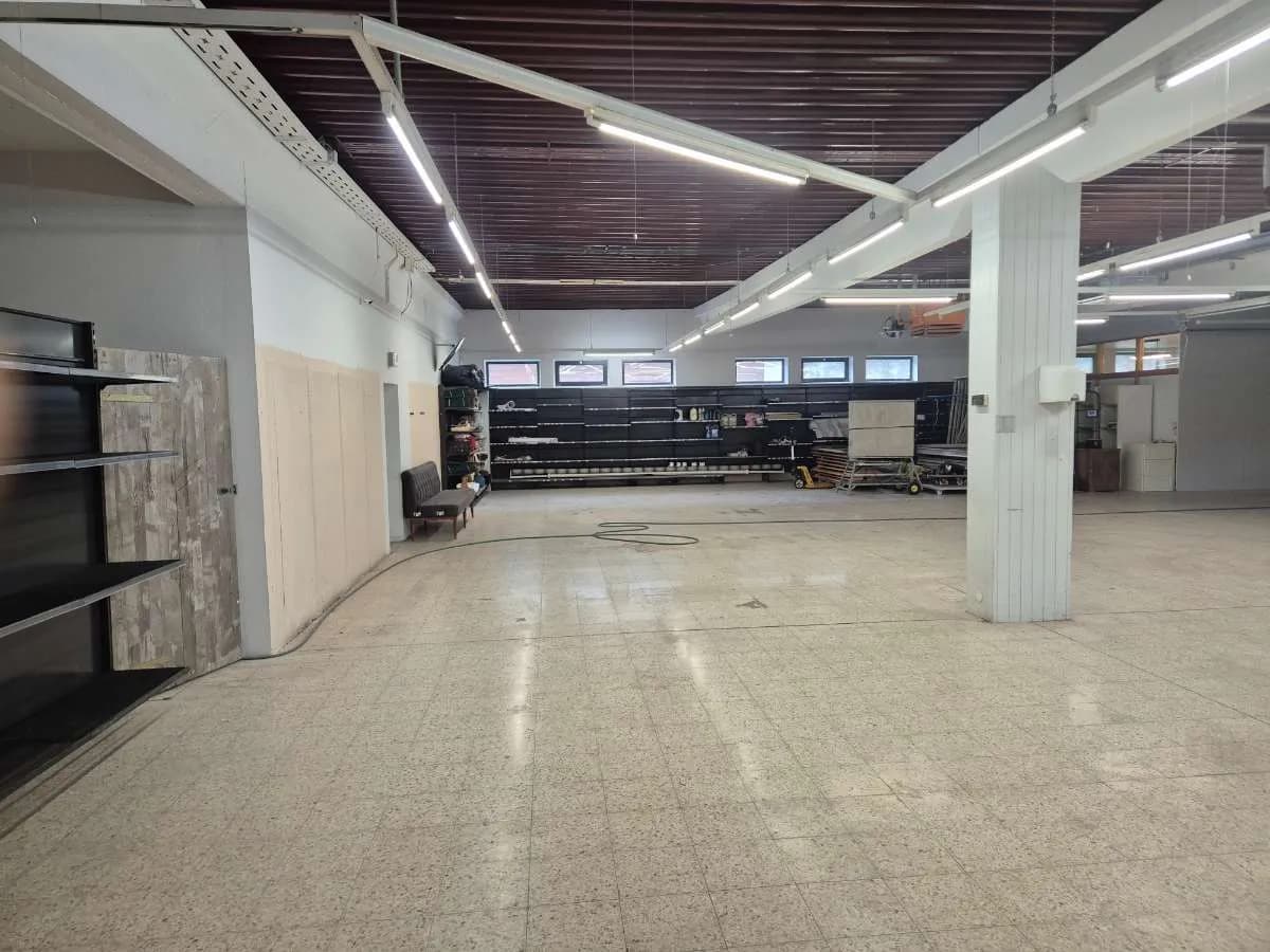 Gewerbeimmobilie mieten in Leibnitz – 320 m², € 2.304 – Bild 2 von 11