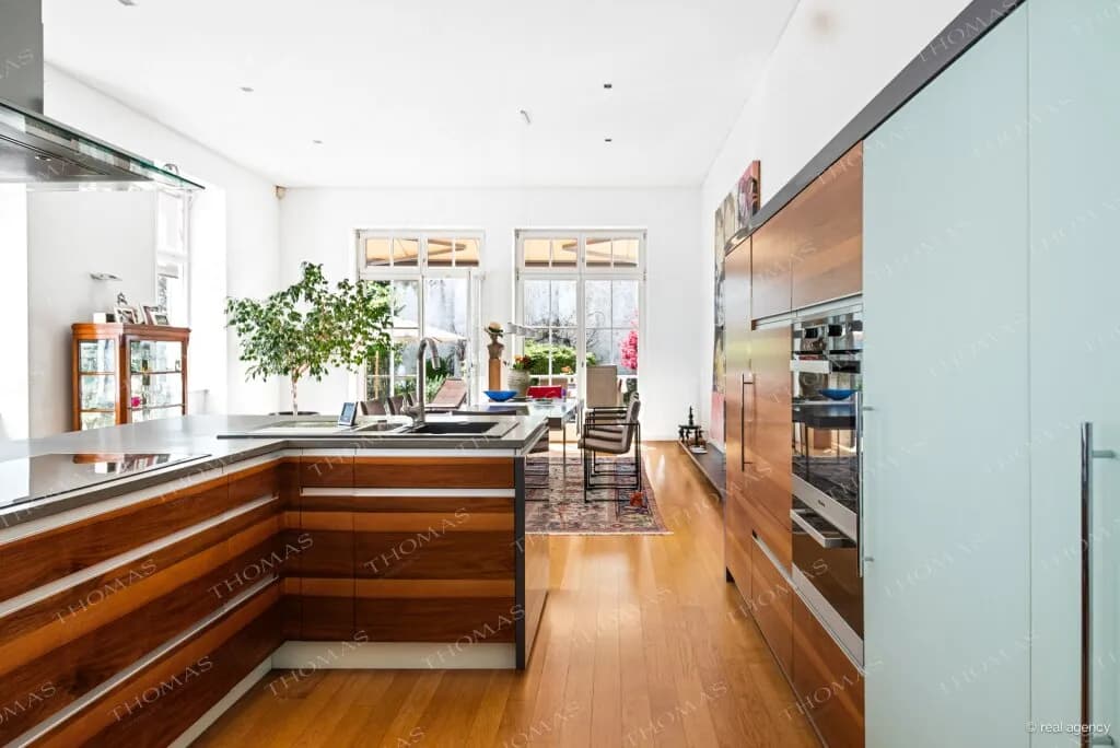 4-Zimmer-Wohnung mieten in Wien – 240 m², € 5.400