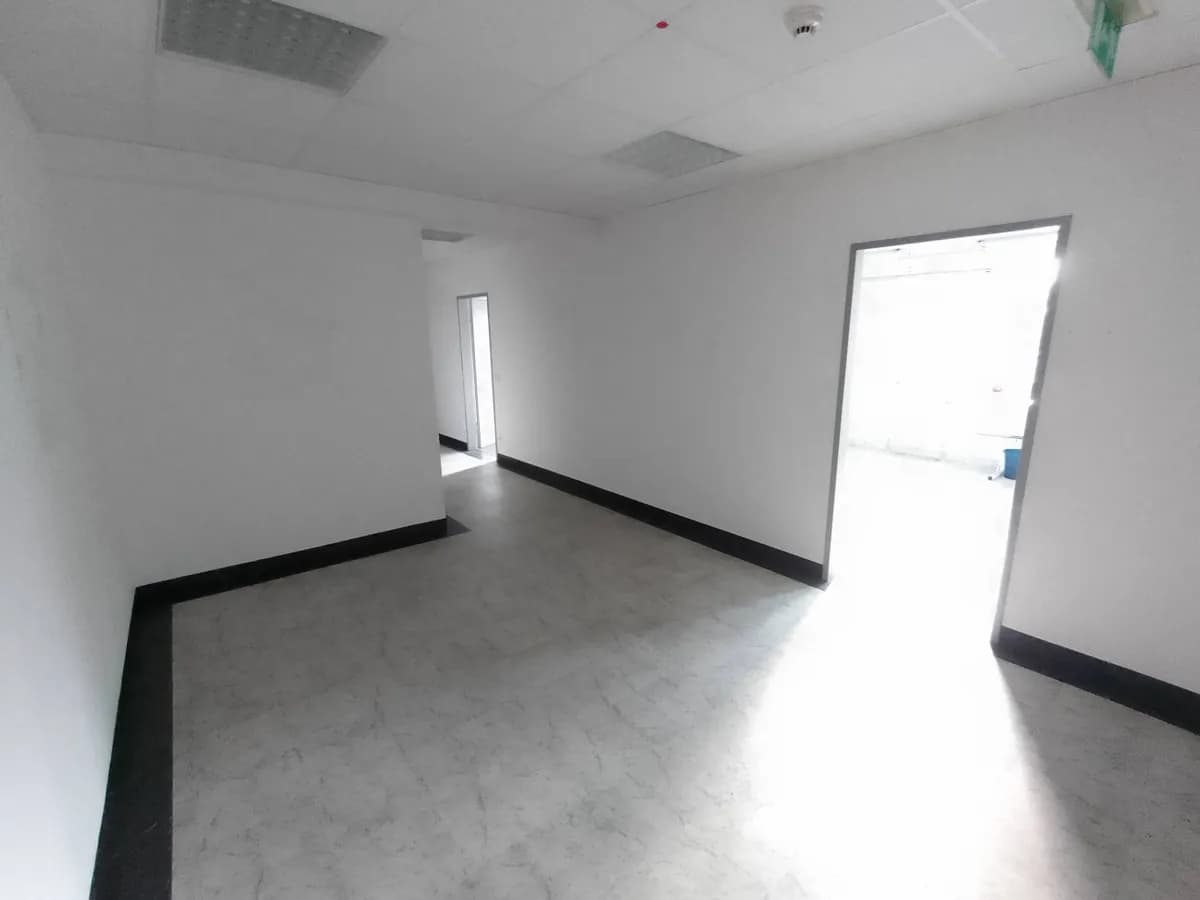 Gewerbeimmobilie mieten in Sankt Pölten – 346 m², € 4.000 – Bild 7 von 24