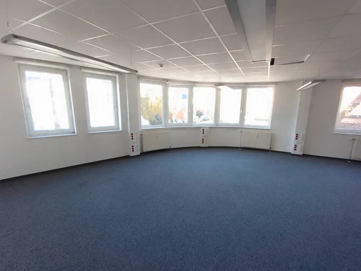 Gewerbeimmobilie mieten in Sankt Pölten – 346 m², € 4.000 – Bild 8 von 24