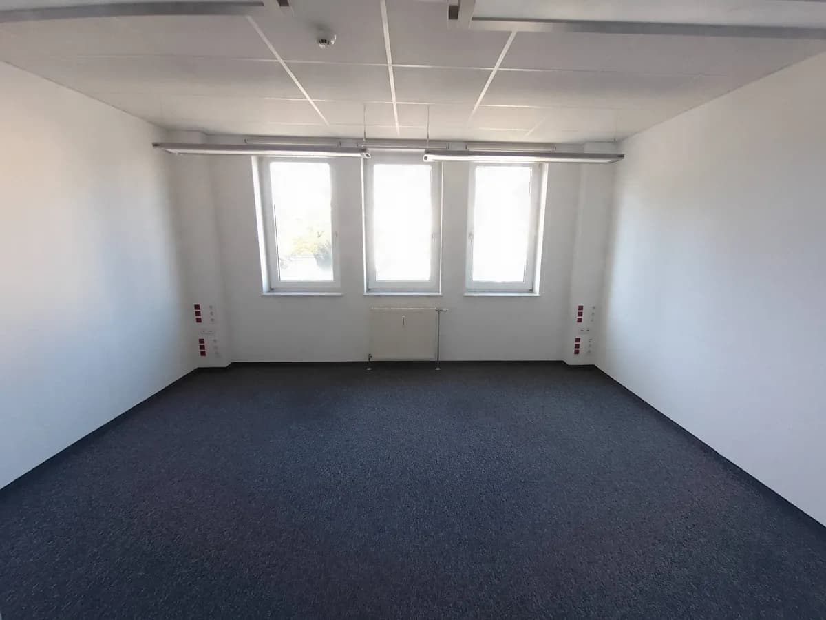 Gewerbeimmobilie mieten in Sankt Pölten – 346 m², € 4.000 – Bild 13 von 24