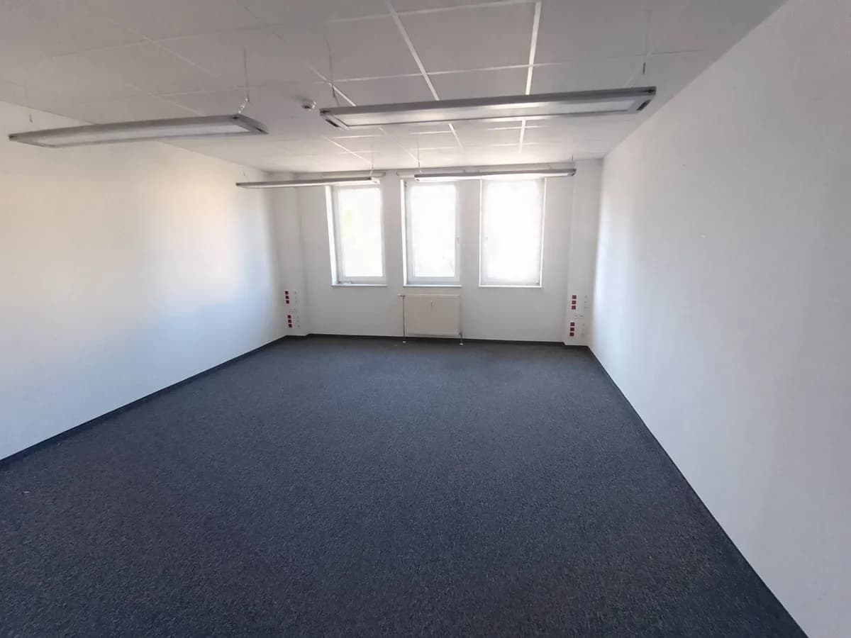 Gewerbeimmobilie mieten in Sankt Pölten – 346 m², € 4.000 – Bild 14 von 24