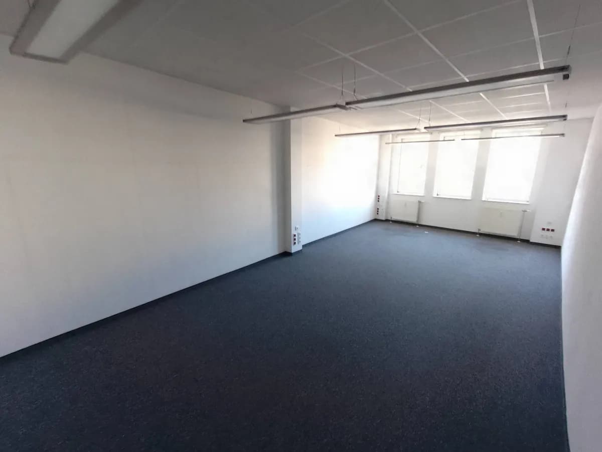 Gewerbeimmobilie mieten in Sankt Pölten – 346 m², € 4.000 – Bild 16 von 24