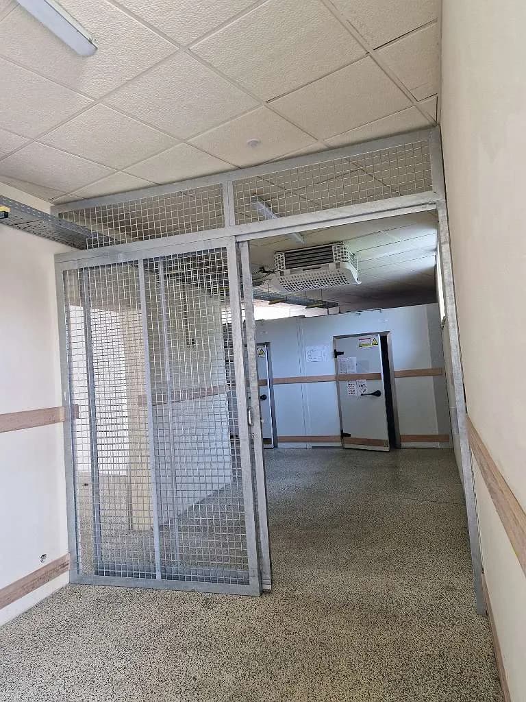Gewerbeimmobilie mieten in Vöcklabruck – 407 m², € 2.000 – Bild 8 von 14